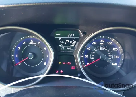 2015 Hyundai Elantra Se z USA, uszkodzony, nr VIN 5NPDH4AE7FH640651